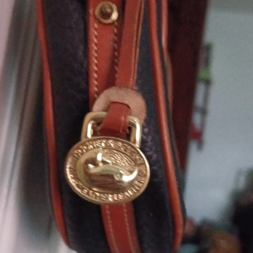 Dooney & Bourke Pebbled Leather Black/ Brown Leather Crossbody - Picture 5 of 11